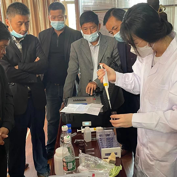 山东云唐派技术人员至十堰农商城现场培训